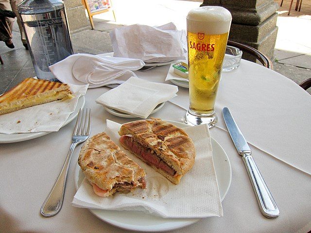 Prego no Pão- beliebtes portugiesisches Sandwich