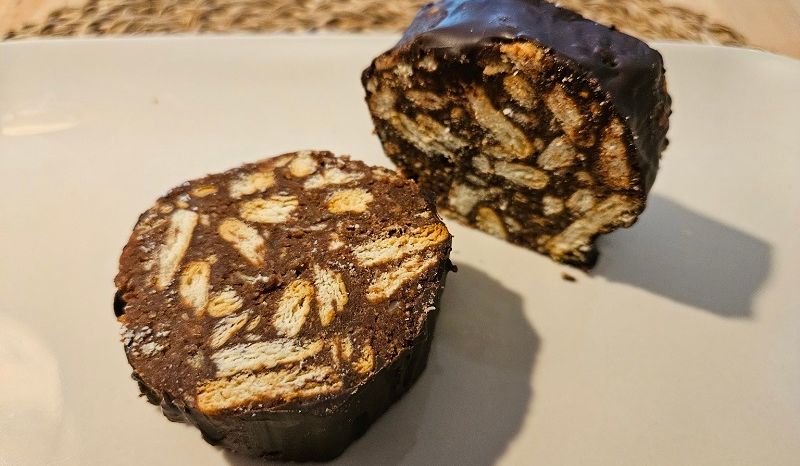 Salame de Chocolate- beliebtes süßes Dessert